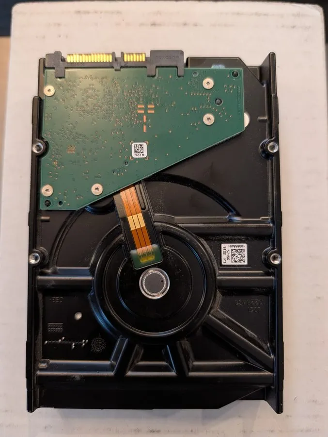 Жёсткий диск Seagate IronWolf Pro ST4000NE001 4TB 7200RPM 256MB SATA 3.5" NAS HD