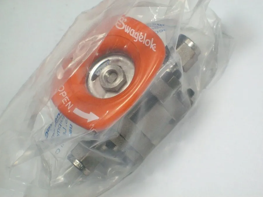 Клапан 1- Swagelok Monel Alloy 400/R-405 Poppet Check Valve, 1/2" OD Tube, M-8C-