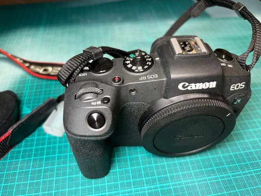 Объектив Canon EOS C70 Mirrorless Cinema Camera RF24-105mm F2.8 L IS USM Z Lens