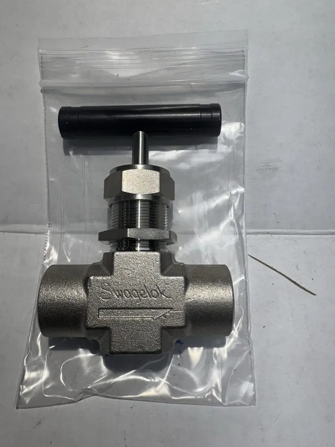 Клапан Swagelok SS-18RF6-SCSC11 316SS 5000 PSI GT 100 DEG F 3/8"NEEDLE VALVE (FF — фото лота 2