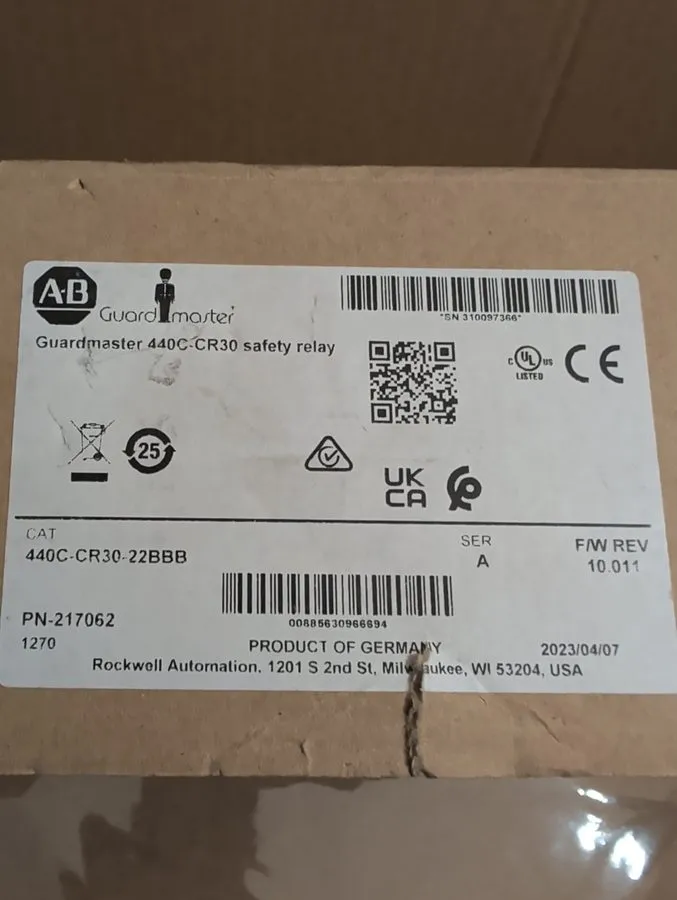 Реле безопасности Allen-Bradley Guardmaster CR30 Safety Relay 440C-CR30-22BBB 24