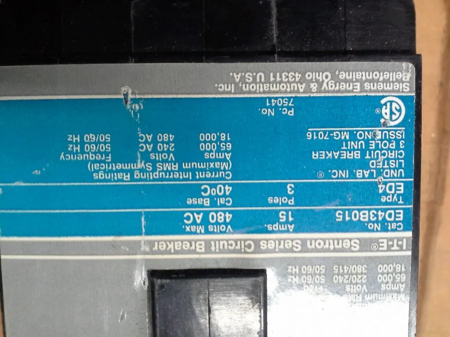 Автоматический выключатель SIEMENS SENTRON SERIES 15 AMP CIRCUIT BREAKER 3P 480 
