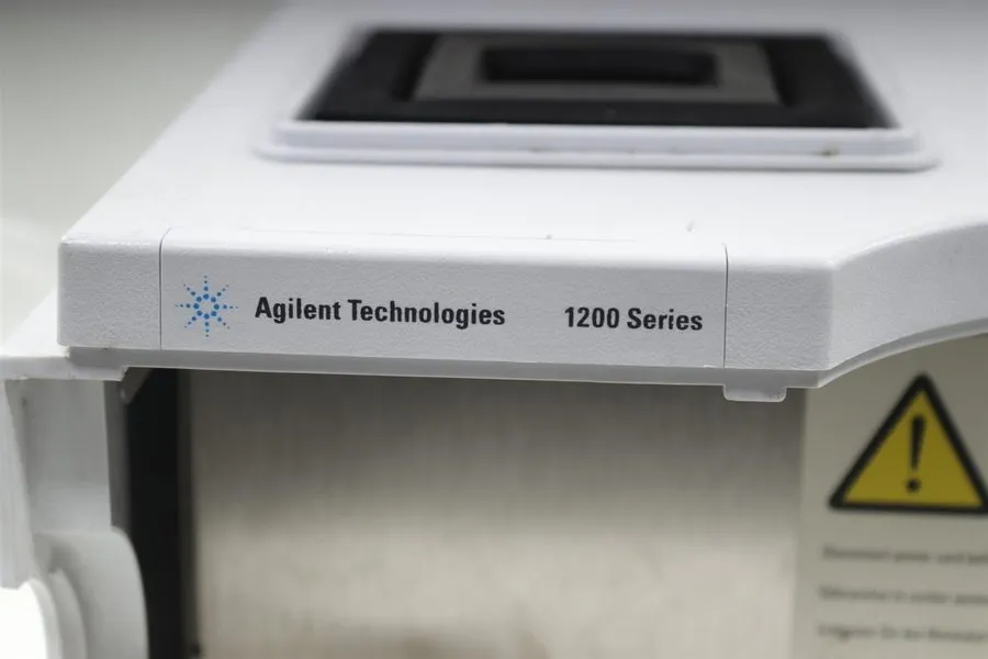 Хроматограф Agilent 1100 Series ALS Therm Autosampler Thermostat HPLC G1330B