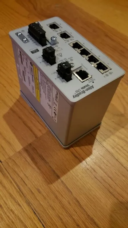 Коммутатор Allen Bradley 1783-BMS06TL Ser A Stratix 5700 Managed Switch 6 Port