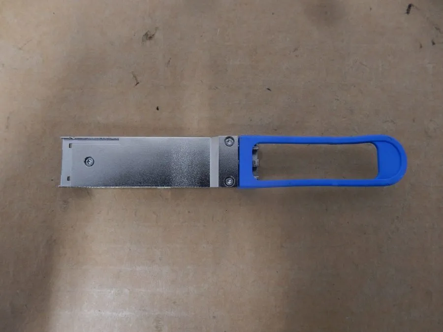 Трансивер Brocade Compatible 40G-QSFP-LR4 40GBASE-LR4 10km SMF 1310nm QSFP+ Tran
