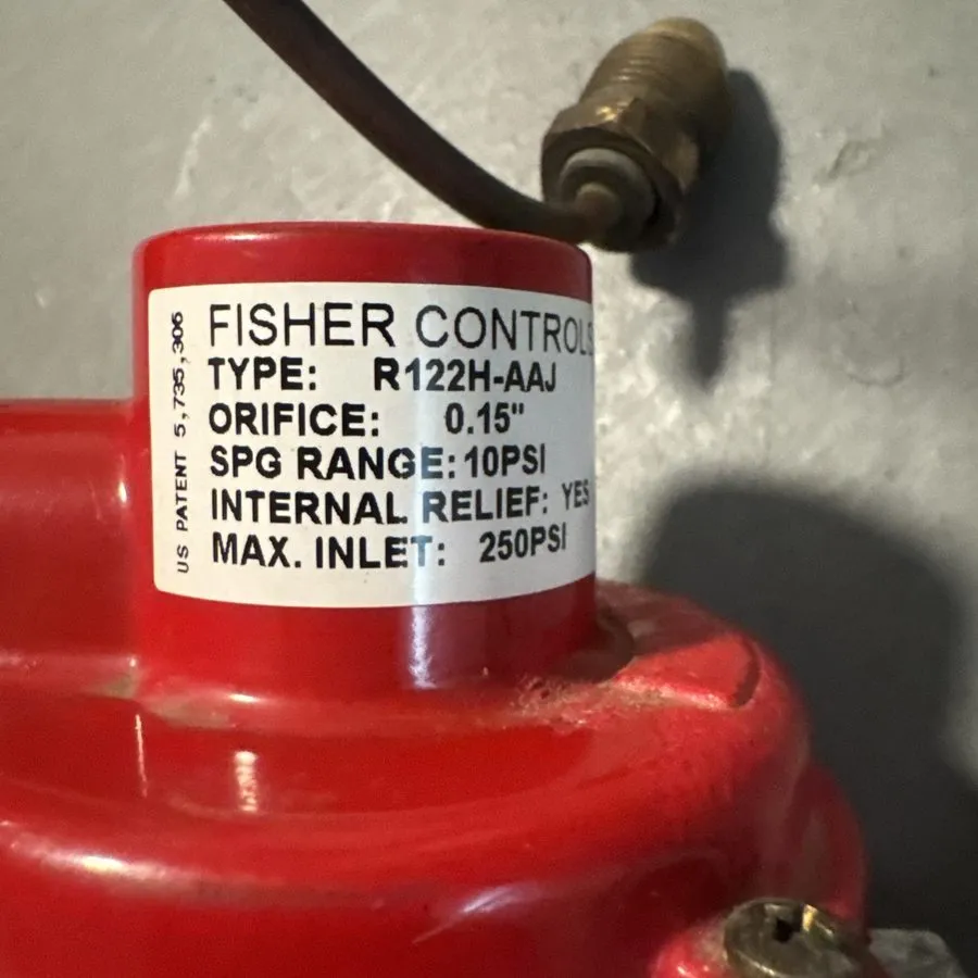 Трубопроводная арматура Fisher Controls R122H-AAJ 10PSI 0.15" Gas Regulator