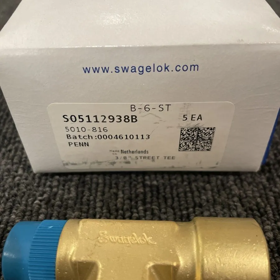 Фитинг SWAGELOK B-6-ST 3/8” MNPT Brass Street TEE Fitting DESCRIPTION