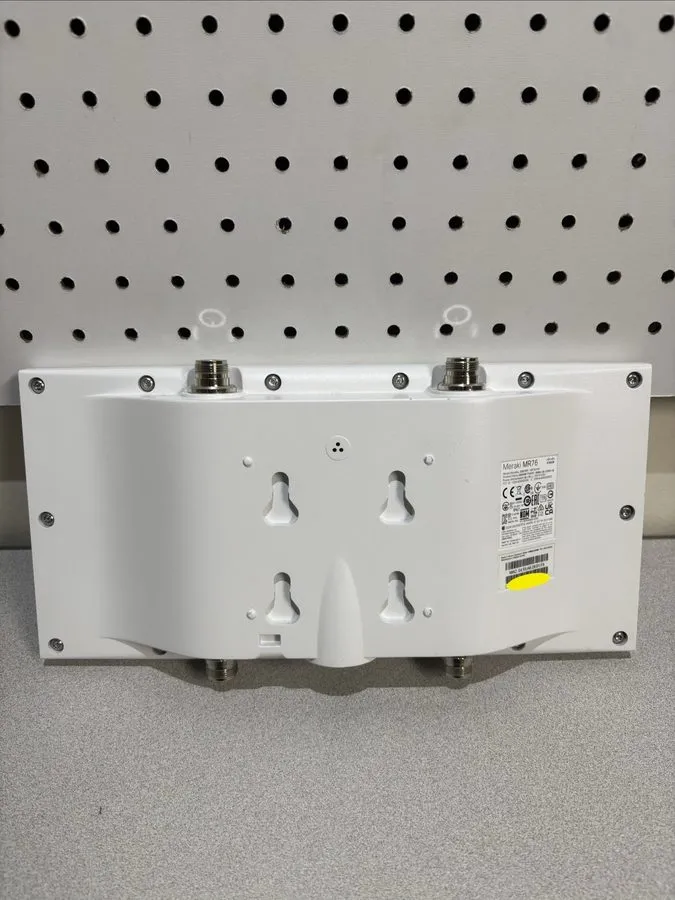 Точка доступа Wi-Fi Cisco Meraki MR76-HW Wi-Fi 6 outdoor AP 802.11 Unclaimed 1 Y — фото лота 1