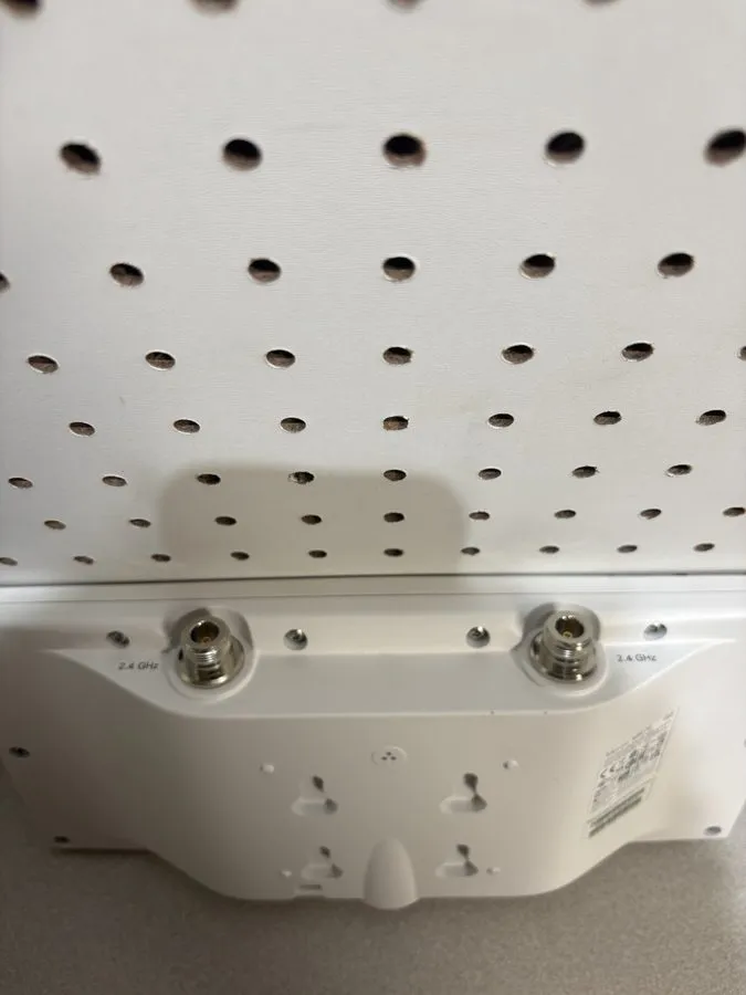 Точка доступа Wi-Fi Cisco Meraki MR76-HW Wi-Fi 6 outdoor AP 802.11 Unclaimed 1 Y — фото лота 2