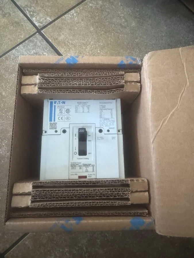 Автоматический выключатель Eaton PDG23M0200TFFL 3 Pole 200 Amp 600 Volt 65kA@480