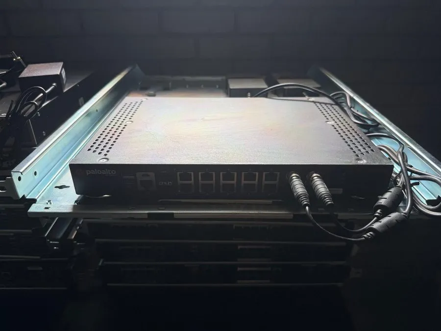 Межсетевой экран Palo Alto PA-445 Next Generation Firewall Security Appliance — фото лота 1