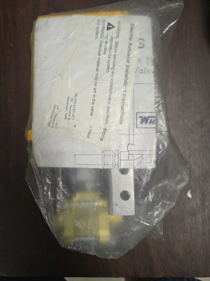 Клапан MS-142AC Electric Actuator Valve 120VAC & Swagelok SS-63TF8-42AC 1/2 Mnpt — фото лота 1