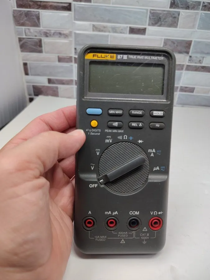 Мультиметр Fluke 5140033 87V MAX True-RMS Digital Multimeter IP67 1000V CAT III