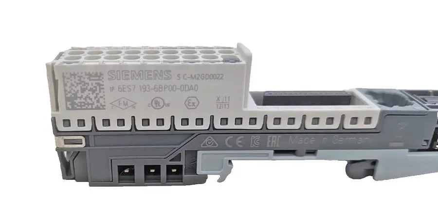 Модуль ввода-вывода SIEMENS 6ES7193-6BP00-0DA0. SIMATIC ET 200SP, Base Unit BU15 — фото лота 2