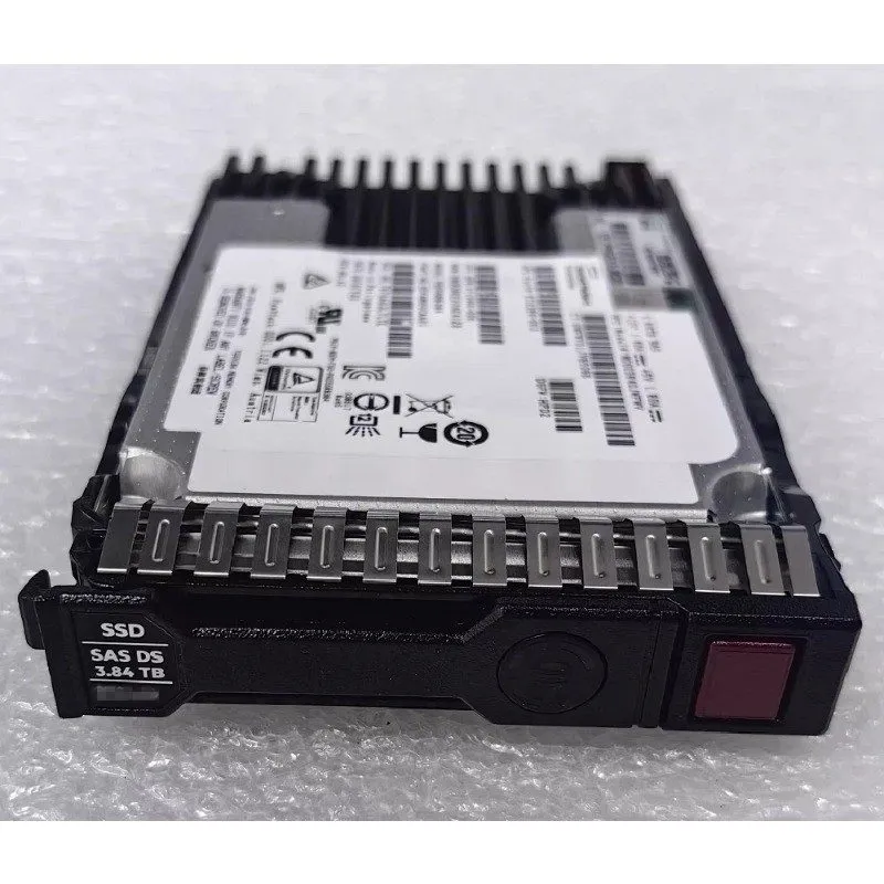 SSD-накопитель P10460-B21 P10610-001 HPE 2.5'' 3.84TB SAS 12G RI SFF SSD
