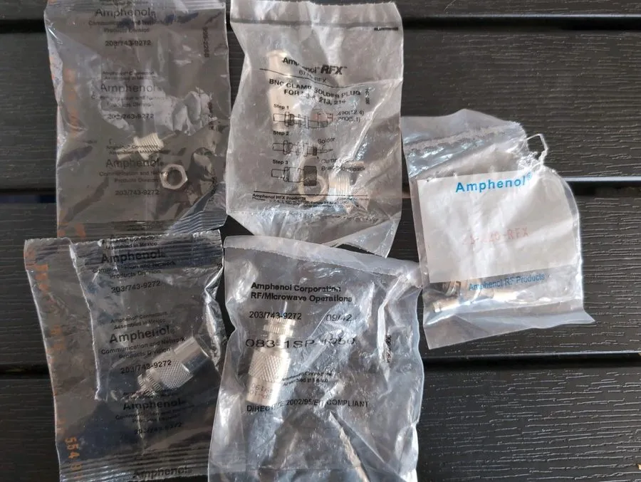 Разъём Amphenol RF Coaxial Connector Mixed Lot BNC UHF PL-259 83-1SP 31-240-RFX — фото лота 1