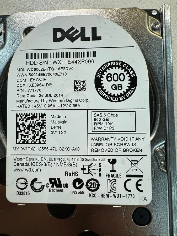 Жёсткий диск Dell 600GB 2.5" 10K 6G SAS HDD Hard Drive WD6002BKTG-18E3DV0 0V1TX2