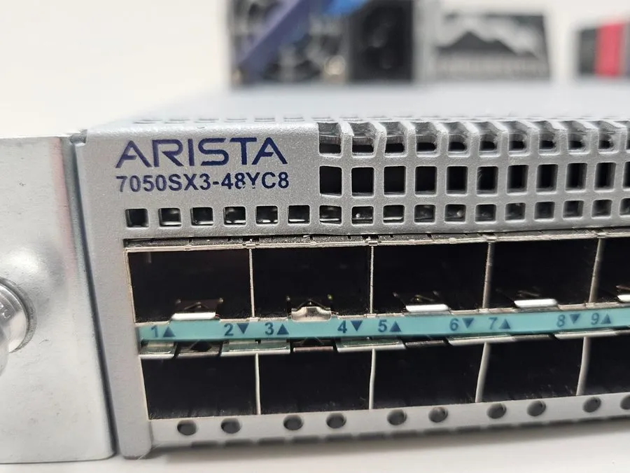 Коммутатор Arista DCS-7050SX3-48YC8 48-Port 1/10/25GbE SFP28 Switch 8x 100GbE QS