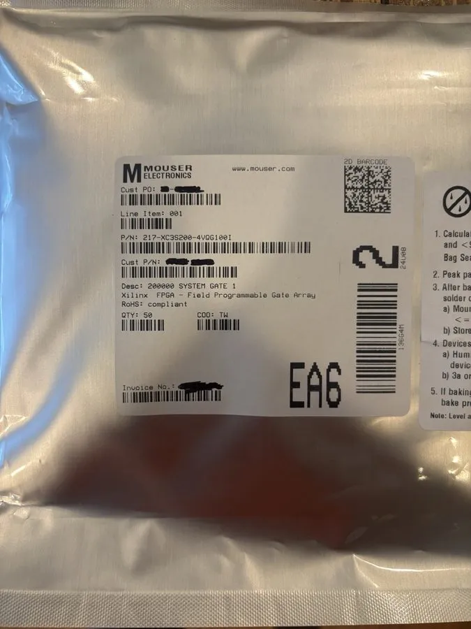 Микросхема ПЛИС XILINX XC3S200-4VQG100I IC FPGA 63 I/O 100VQFP Lot GTY 100 — фото лота 1