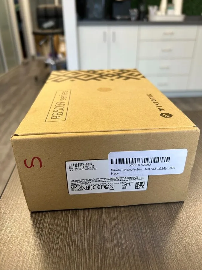 Маршрутизатор MikroTik RB5009UPr+S+IN Router 1GB RAM 7x Gigabit PoE Out 1x 2.5Gb