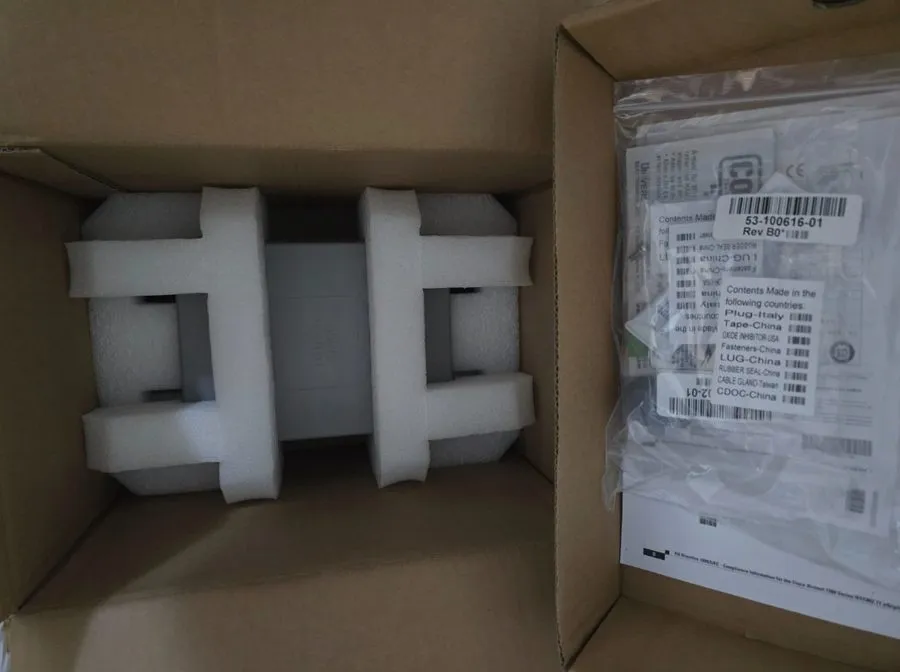 Точка доступа Wi-Fi Cisco AIR-AP1562I-E-K9 Aironet 1560 802.11ac Wave 2 Indoor A