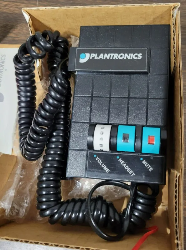 IP-телефон Plantronics Vista M12 Headset Phone Amplifier 43596-01