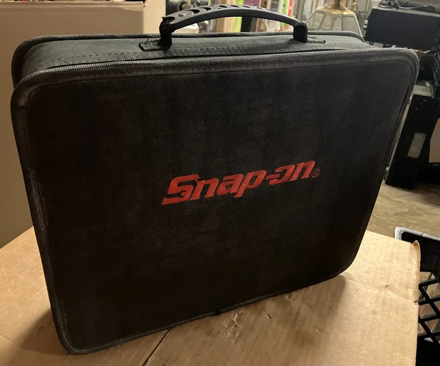 Диагностический сканер Snap-On EEMS343 Triton D8 version 23.2.0 OBD2 Scanner w/C — фото лота 2