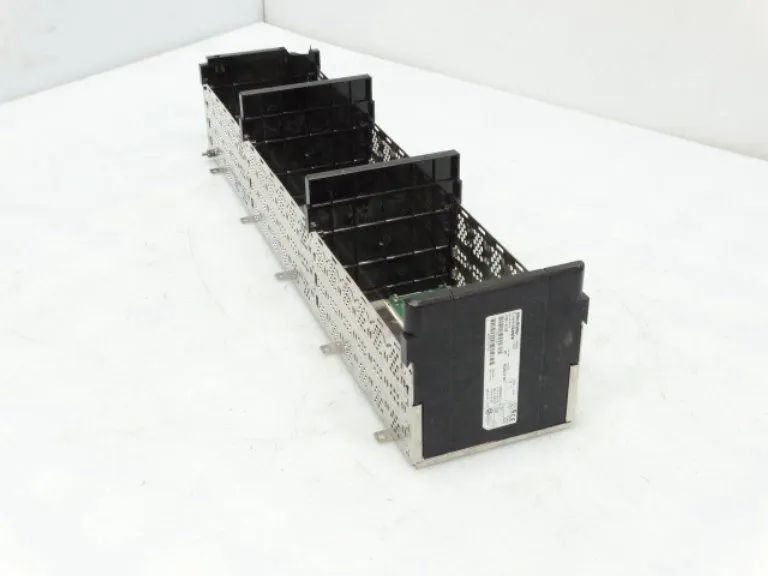ПЛК ALLEN BRADLEY 1756-A17 ControlLogix PLC Chassis Rack 17 Slot 24VDC