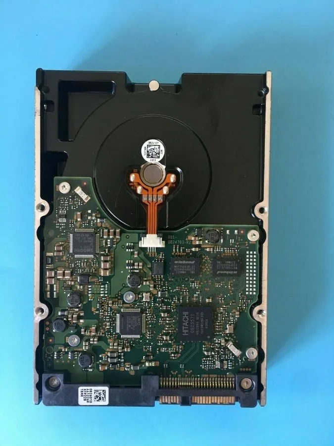 Жёсткий диск Dell W348K 0W348K 600GB 15K SAS 15000RPM 3.5" Hard Drive HUS156060V
