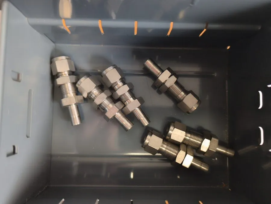 Фитинг Swagelok SS-600-R1-6 Stainless Steel Swagelok Tube Fitting FNSP — фото лота 1