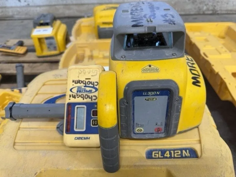 Нивелир Spectra Precision Laser Level LL300N w/ Tripod Stand & HL450 Receiver