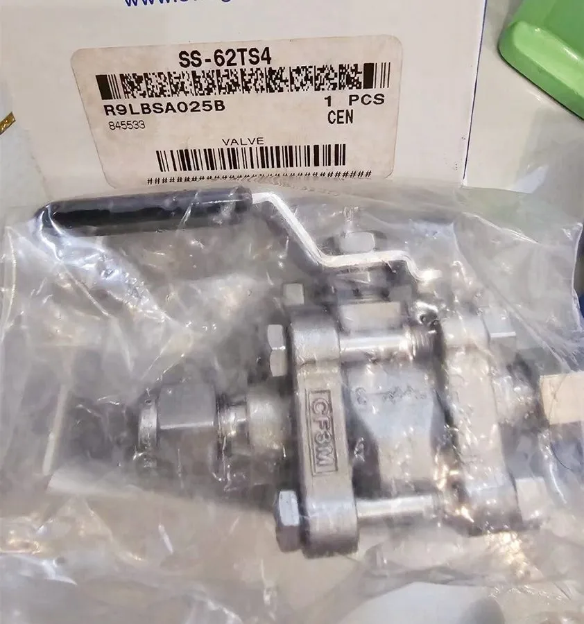 Клапан Swagelok SS-62TS4 Stainless Steel 3-Piece 60 Series Ball Valve FNSP