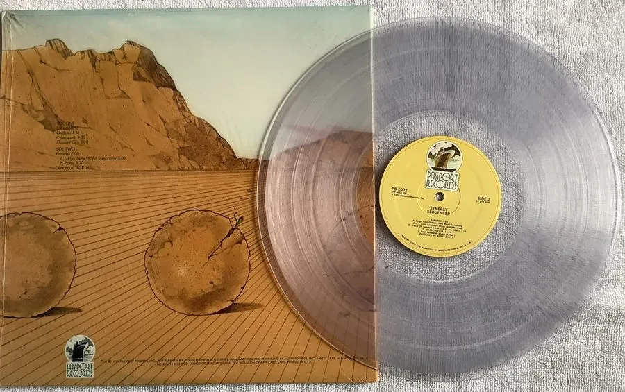 Сервер SYNERGY SEQUENCER RARE CLEAR VINYL ALBUM 1976 PASSPORT PB6002 — фото лота 1