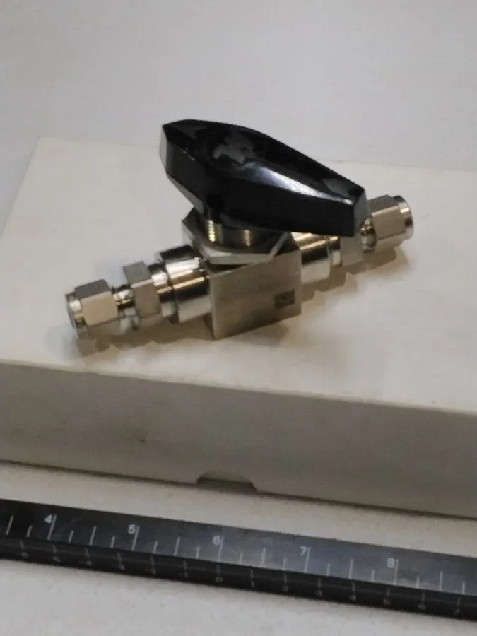 Клапан WHITEY/SWAGELOK BALL VALVE 1/4" COMP, SS-83TS4, #128R16
