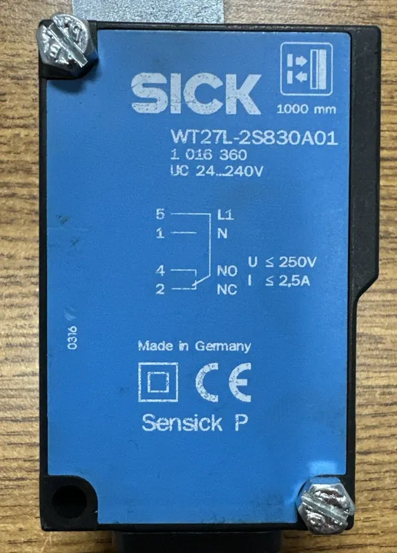 Датчик приближения SICK WT27L-2S830A01 PROXIMITY PHOTOELECTRIC SENSOR 1016360