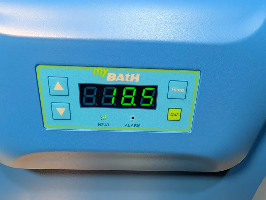 Водяная баня Benchmark B2000-12 MyBath 12L Digital Water Bath / Ambient +5° to 1 — фото лота 1