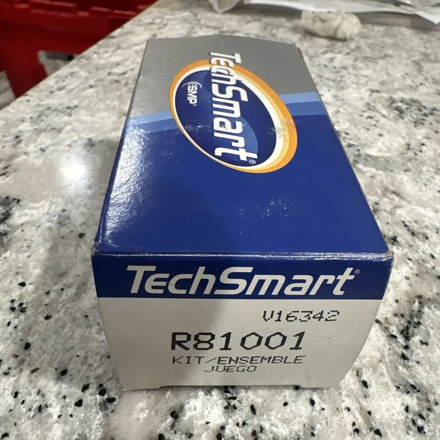 Трубопроводная арматура TechSmart R81001 Fuel Pressure Regulator Upgrade Kit