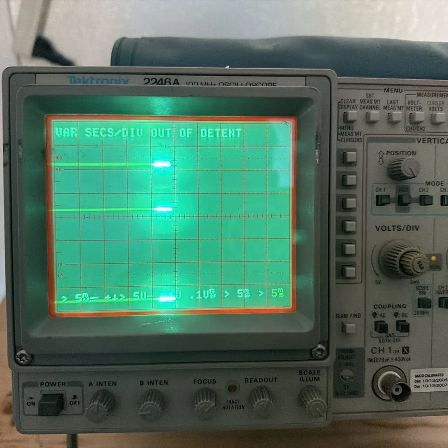 Осциллограф Tektronix 2246A 100MHz Oscilloscope Calibrated — фото лота 2