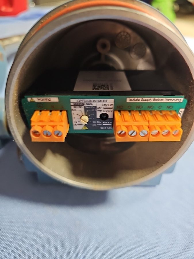 Фото лота 2120D0DV1E5YE0080 от продавца №45133