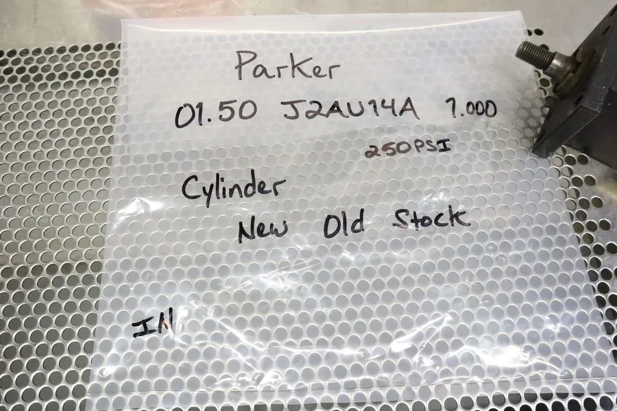 Пневмоцилиндр Parker 02.00 J2AU14A Series 2A Pneumatic Cylinder 2" Bore 250 PSI 