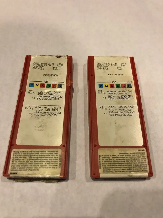 Режущий инструмент SANDVIK SNKN 12 04 EN-N 4230 SNK43E2 Milling Insert . es