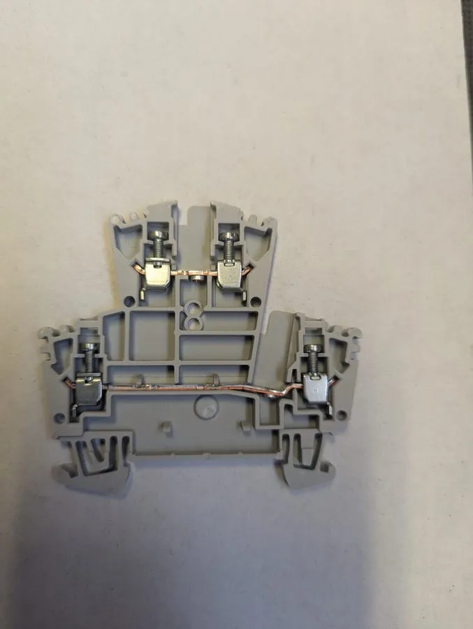 Клеммная колодка ALLEN BRADLEY 1492-JD3 TERMINAL BLOCK ( blocks) — фото лота 2