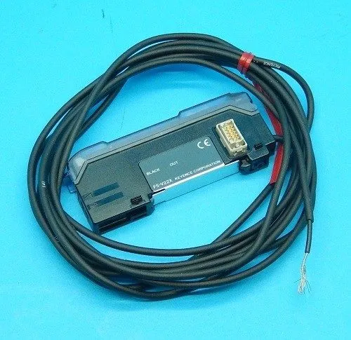 Датчик Keyence FS-V22X Fiber Amplifier Sensor