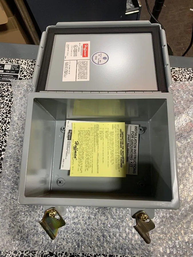 Монтажный шкаф HOFFMAN A-8066CH Enclosure