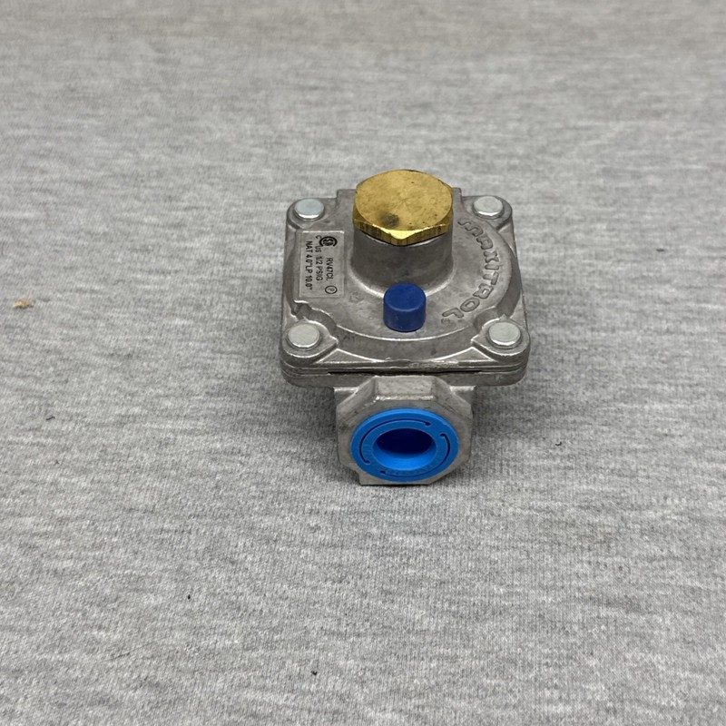 Трубопроводная арматура Maxitrol RV47CL Gas Pressure Regulator 5303271248