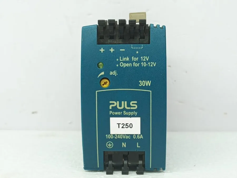 Блок питания Puls Ml30.102 Dc Power Supply, 100/240V Ac, 10/12V Dc, 30 W, 3 A, D
