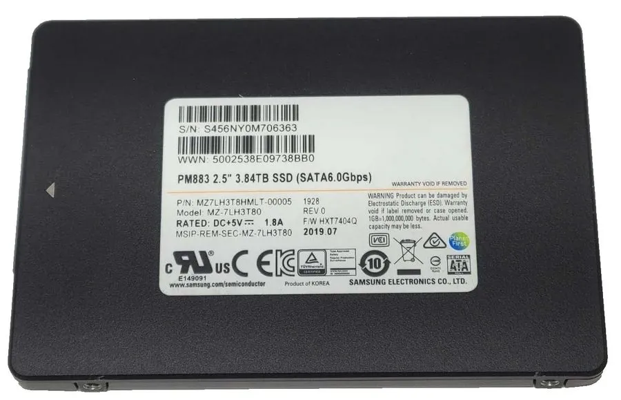 SSD-накопитель MZ-7LH3T80 Samsung PM883 Series 3.84TB 2.5" SATA 6Gb/s SSD MZ7LH3