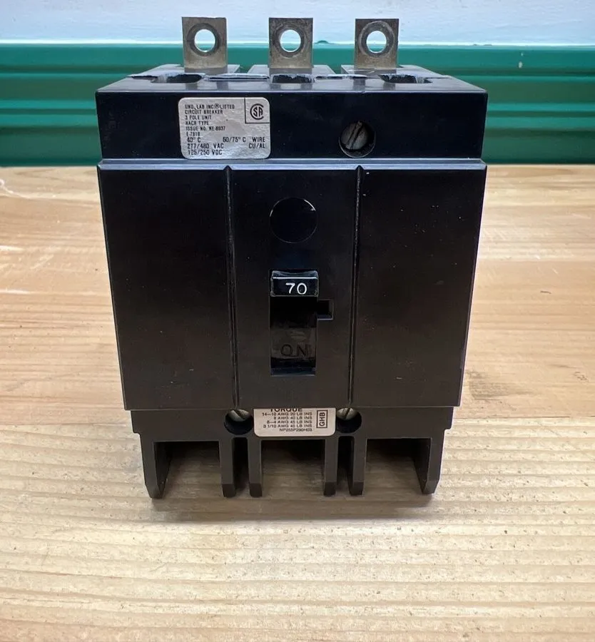 Автоматический выключатель Westinghouse GHB3070 3 Pole 70 Amp 480V AC Circuit Br