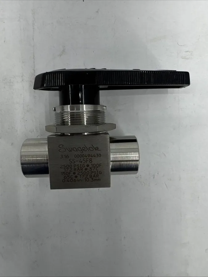 Клапан Whitey SS-45F8 Stainless Steel Ball Valve 1/2" NPT 2500 PSI