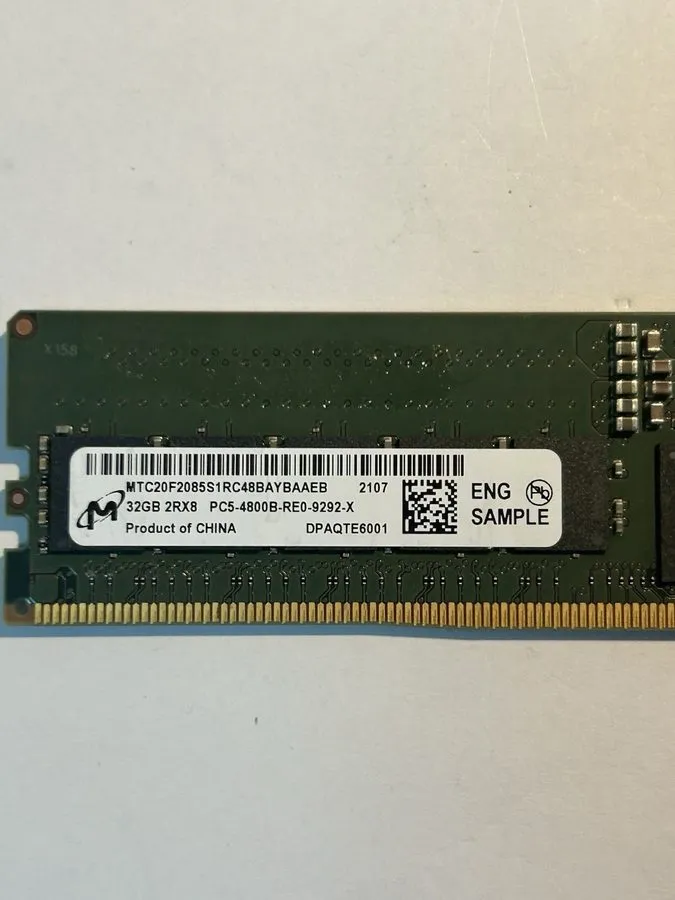 Модуль памяти Micron MTC20F2085S1RC48BAY 32GB 2Rx8 PC5-4800B EC8 RDIMM (ES) Serv